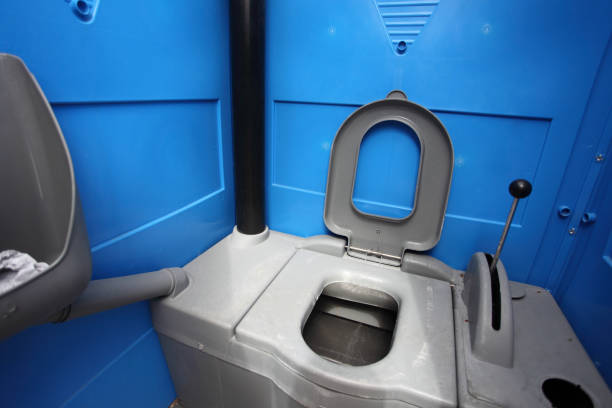 Portable Toilet Options We Offer in Lakewood, CA